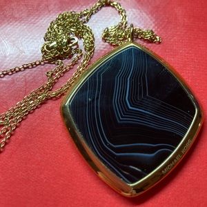 Long Mother of pearl necklace